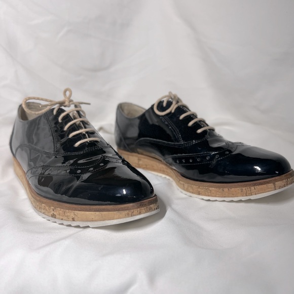 Patent leather Paul Green wingtip dandy brogues - Picture 2 of 7